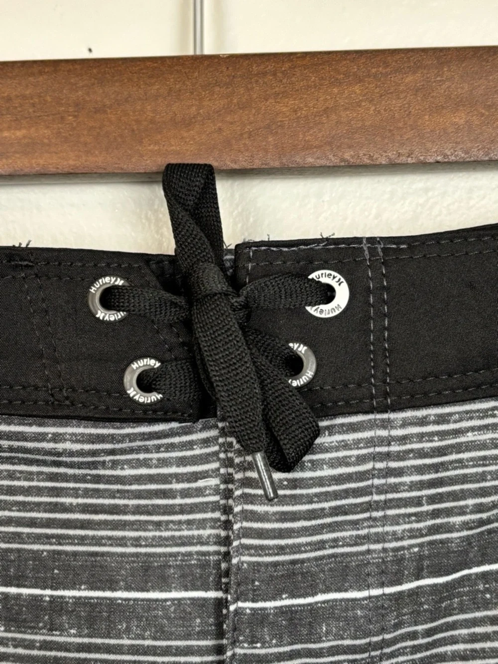 Hurley Boardshorts Boy 18 Gray Stripe 9.5